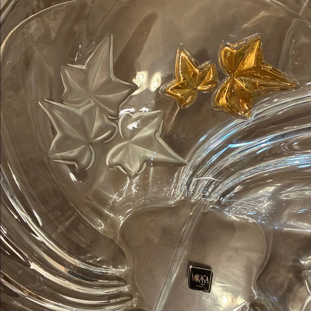 Elegant Glass Serving Platter with Gold Accents - Picture 2 of 4